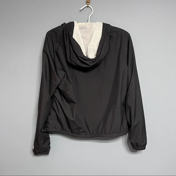 Abercrombie & Fitch Black Lightweight Hooded Windbreaker Jacket - Picture 3 of 7